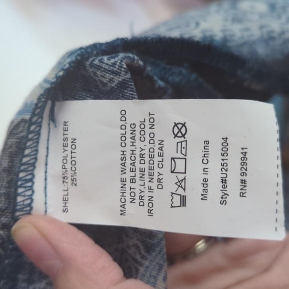 New with Tags Simple Suzanne Betro Blue Patchwork Bohemian Open Cardigan Size 1X - Picture 8 of 8